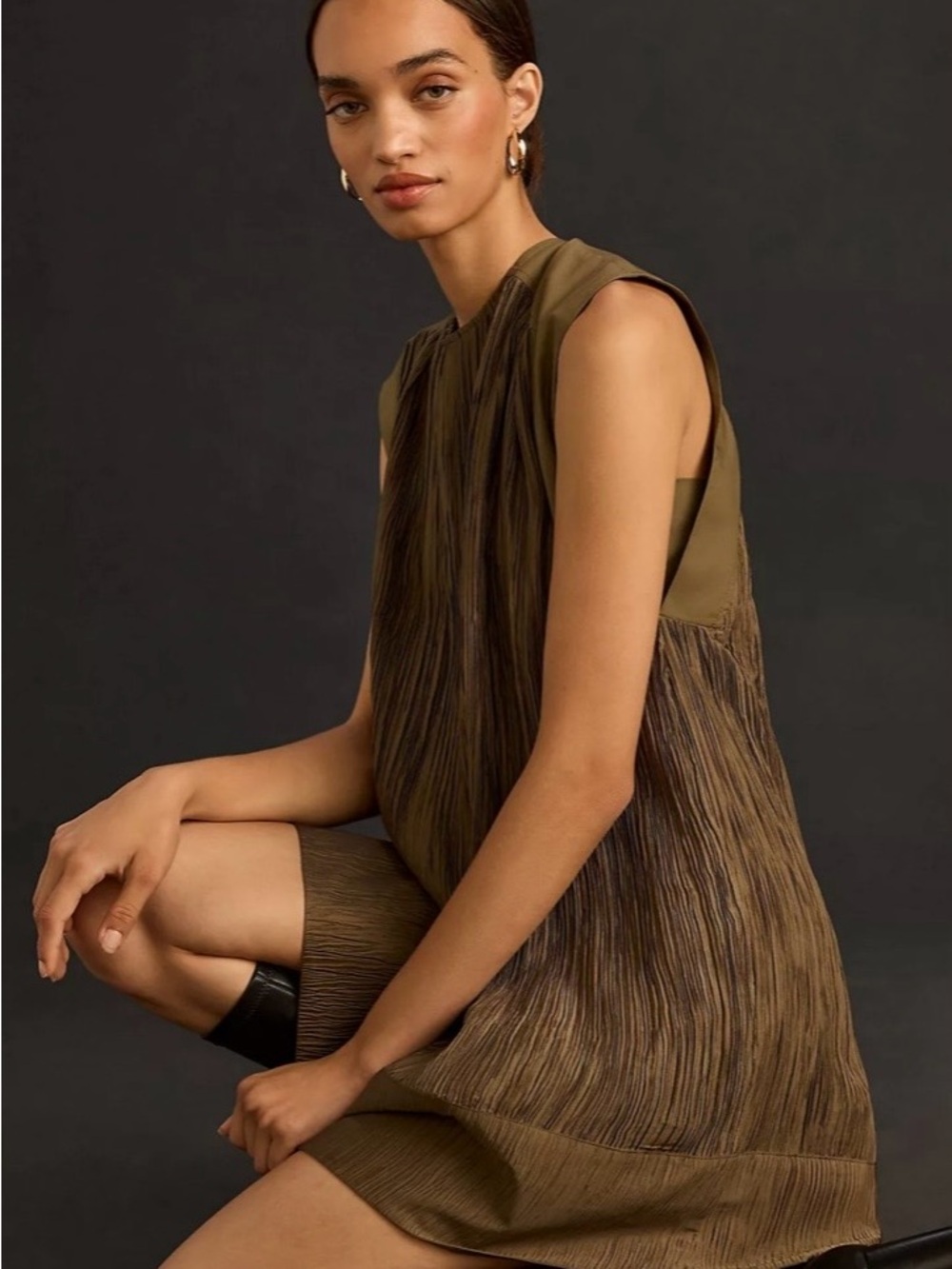 Anthropologie Olive Plissé Mini Dress Size M Sleeveless Pleated Swing Shift - Picture 4 of 10